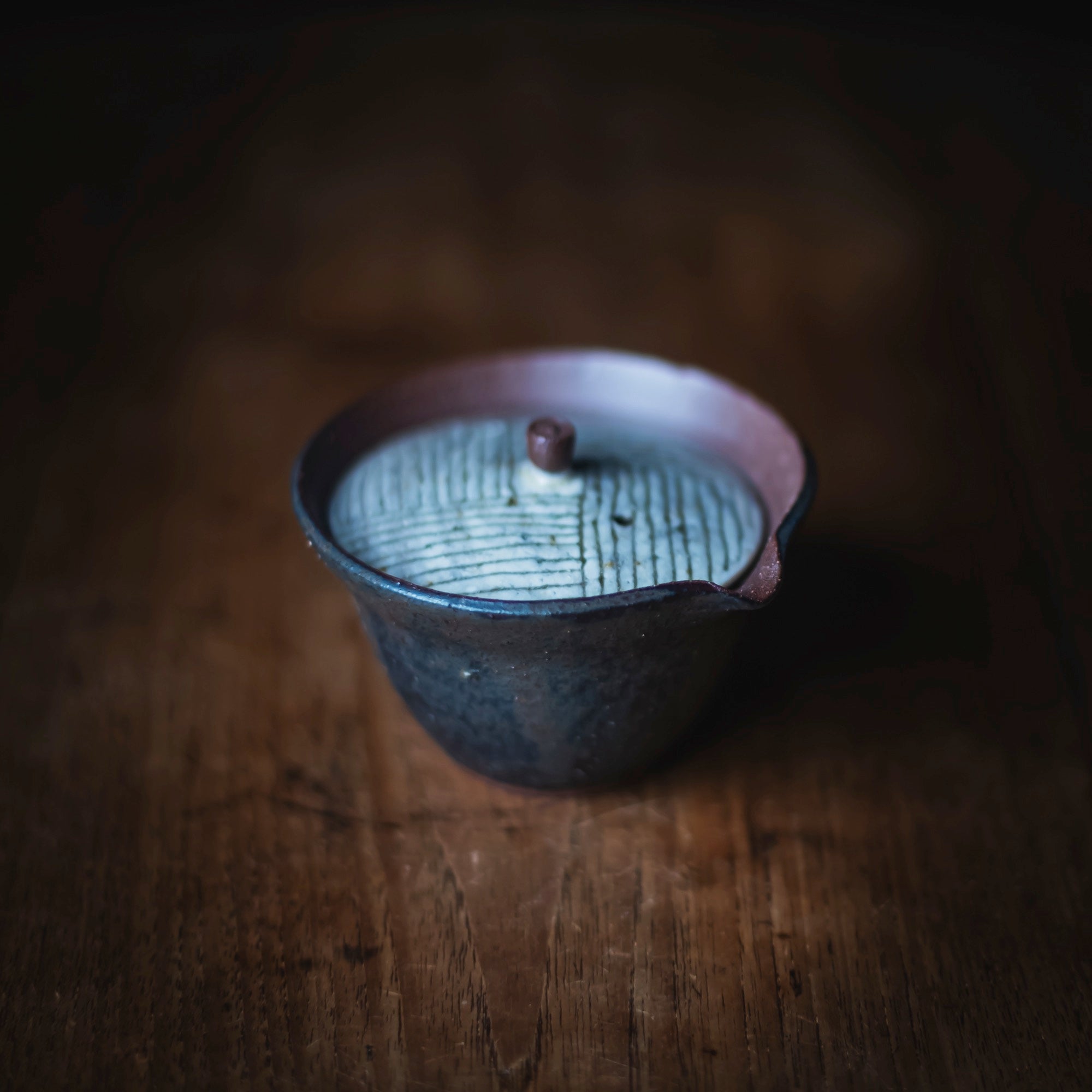 Ash glaze Shiboridashi #016