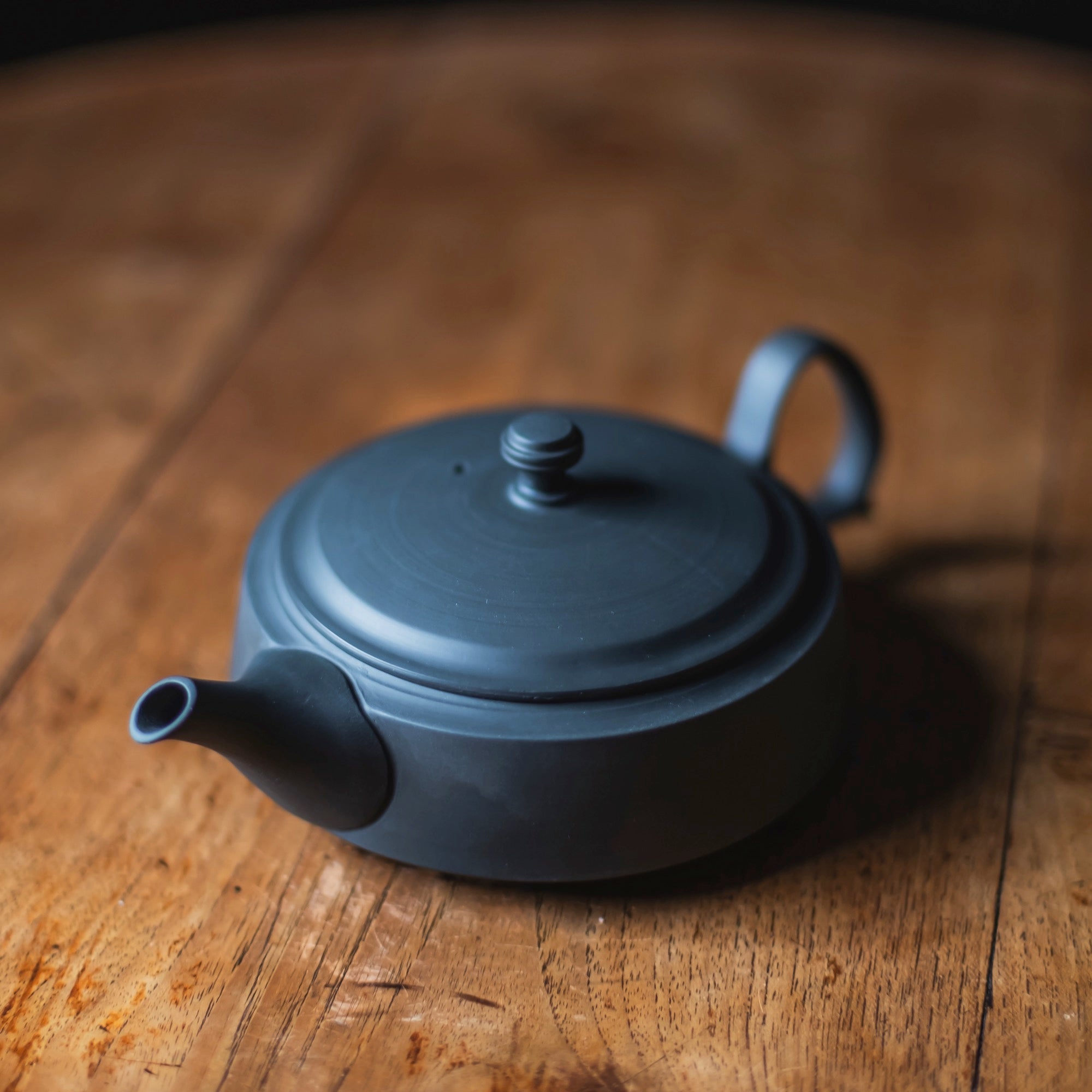 TAKASUKE Kuro Back-Handle Teapot #TK1 (view 4)
