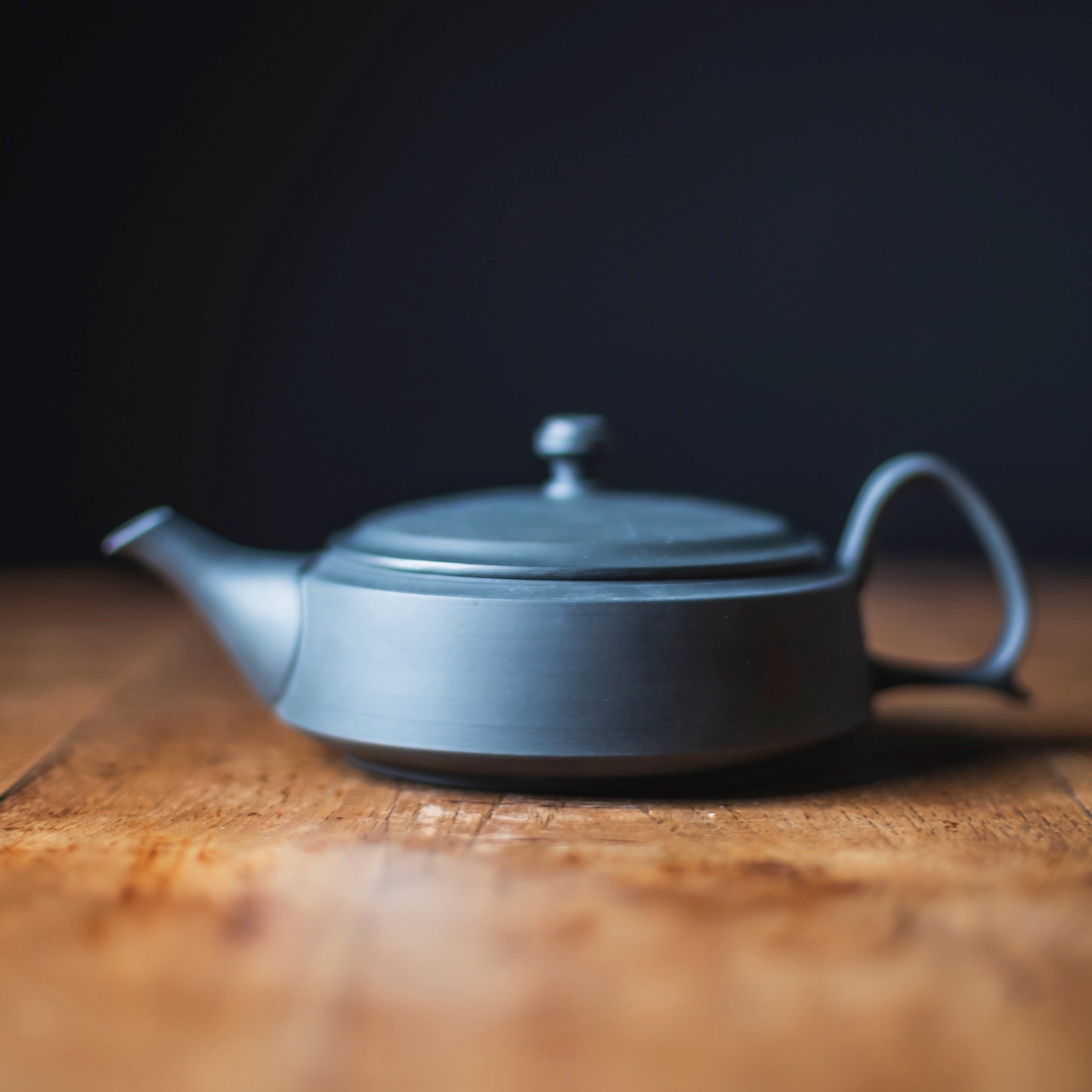 TAKASUKE Kuro Back-Handle Teapot #TK1 (view 6)