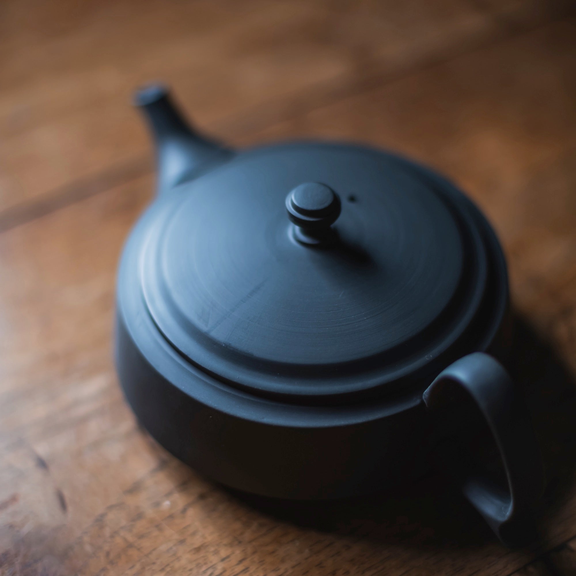 TAKASUKE Kuro Back-Handle Teapot #TK1 (view 7)