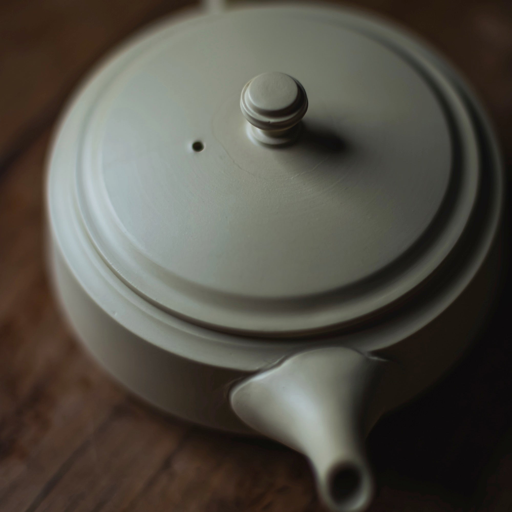 TAKASUKE Shiro Back-Handle Teapot #TS1 (view 6)