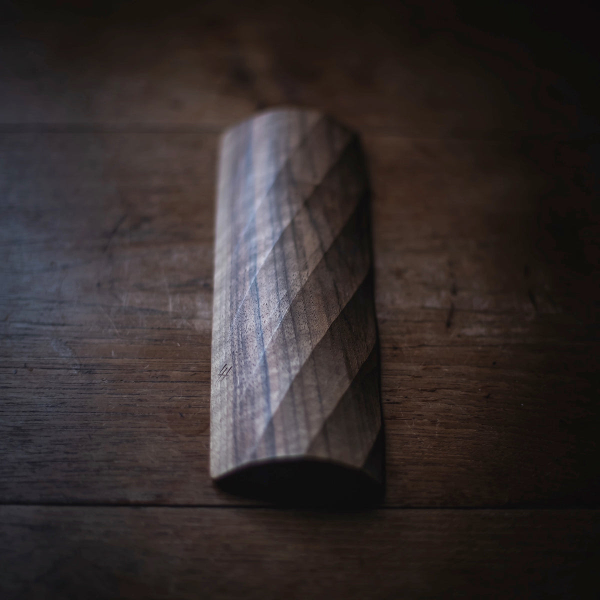 European Walnut Scoop #508 (view 6)