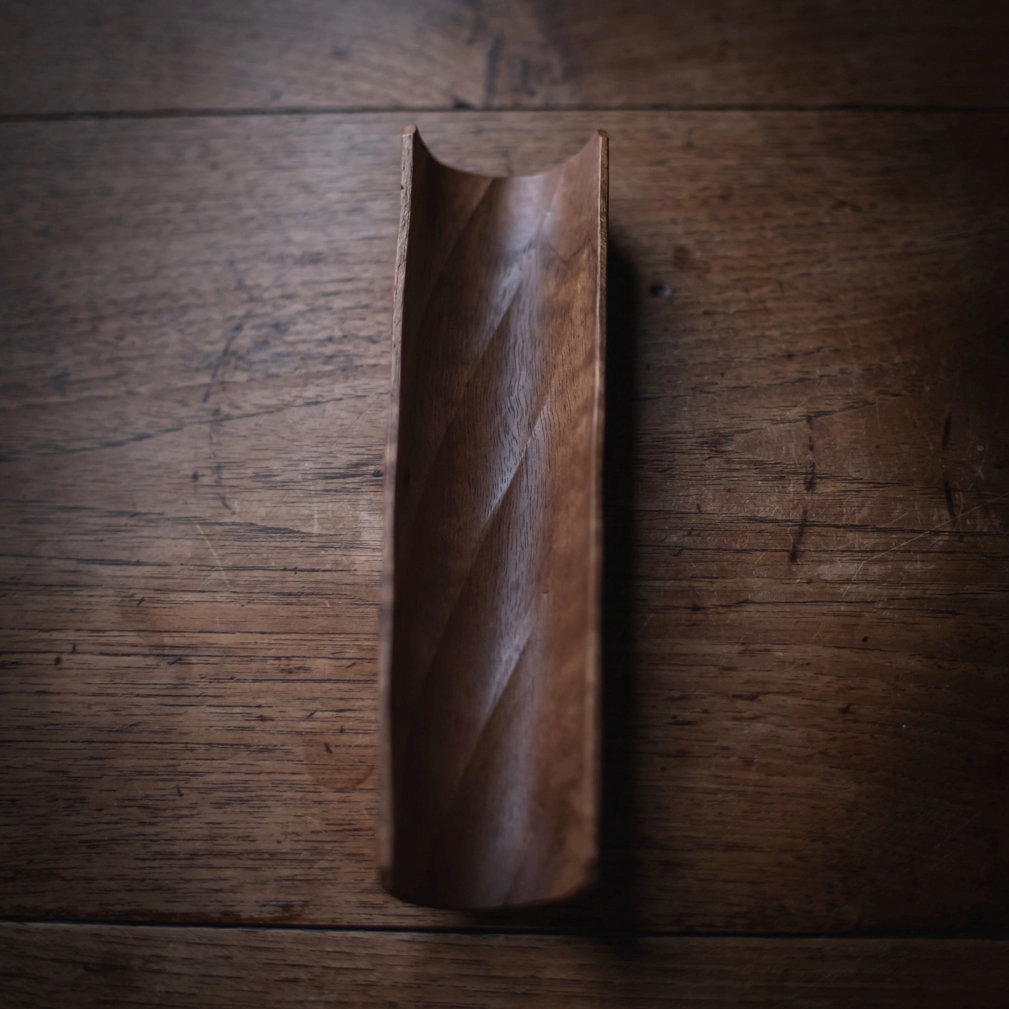 Walnut Scoop #602 (view 5)