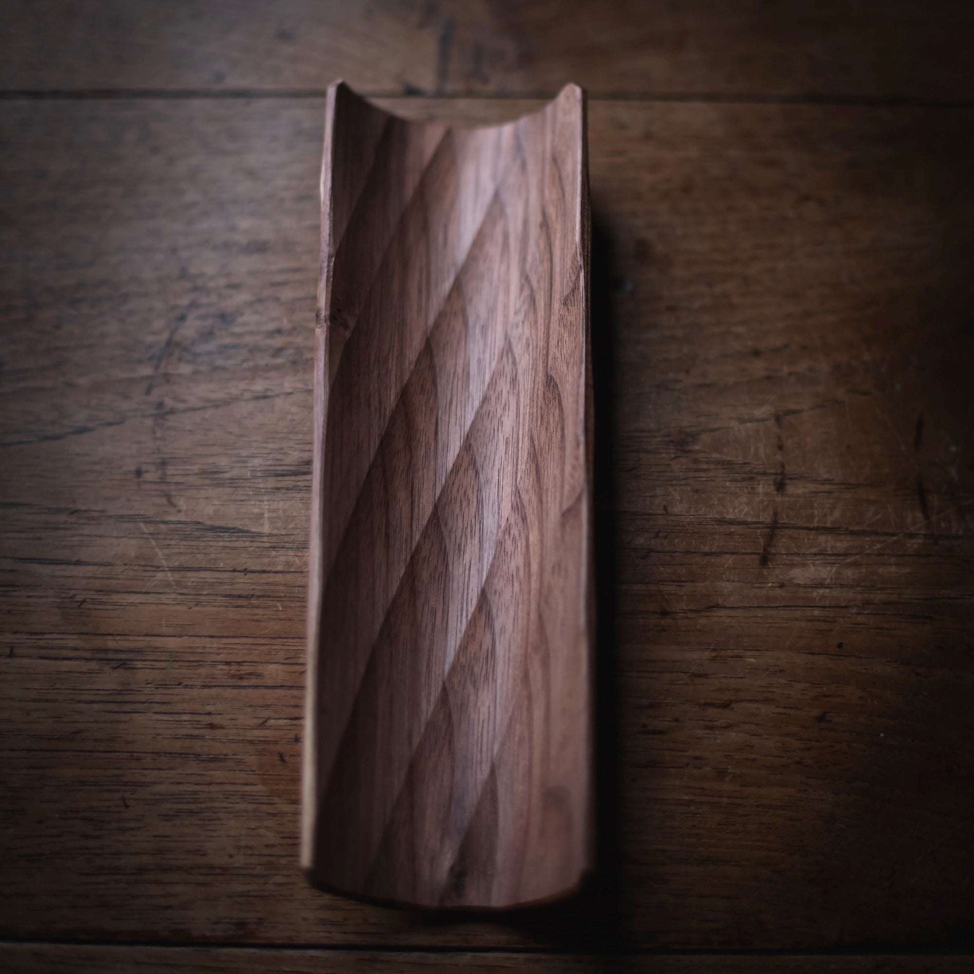 Walnut Scoop #611 (view 5)
