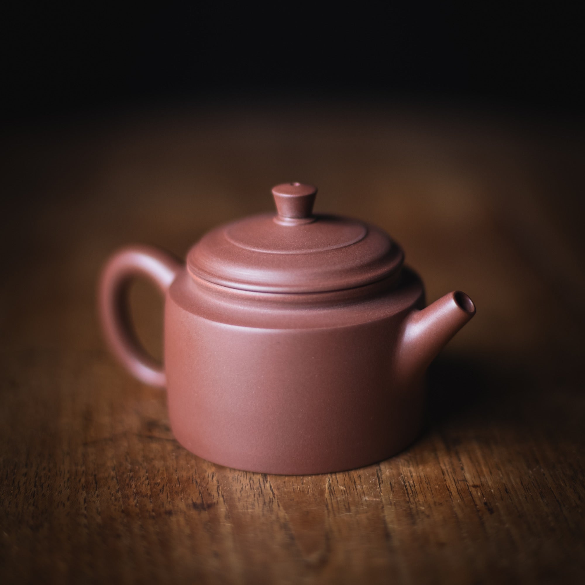 De Zhong 德钟壶 (ca. 120ml) – Back-Handle Teapot (view 4)