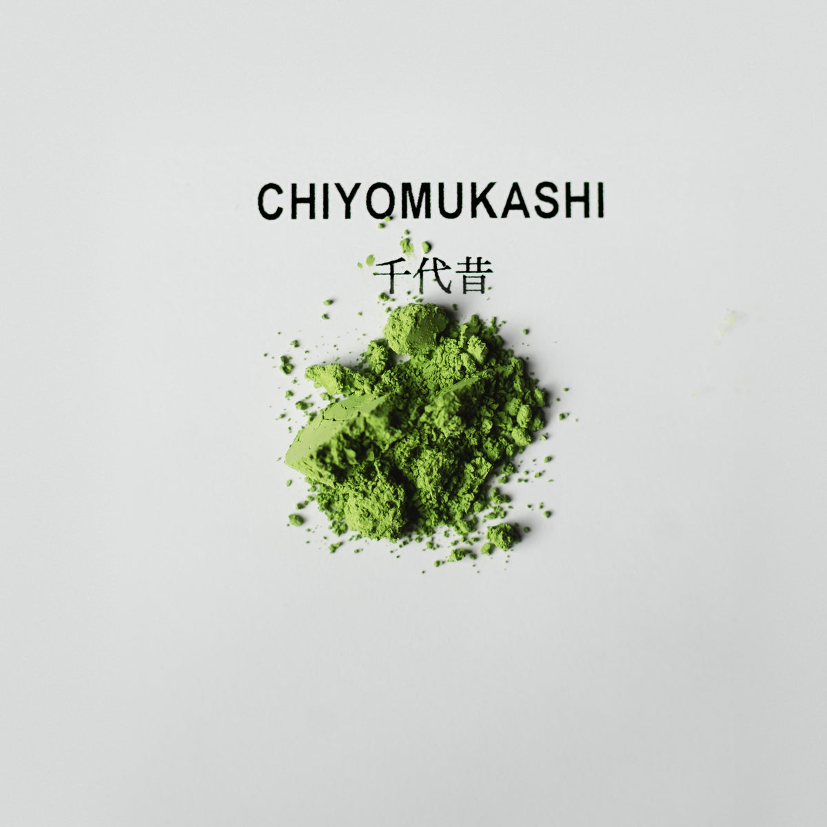 Chiyomukashi Matcha, powder heap on white paper
