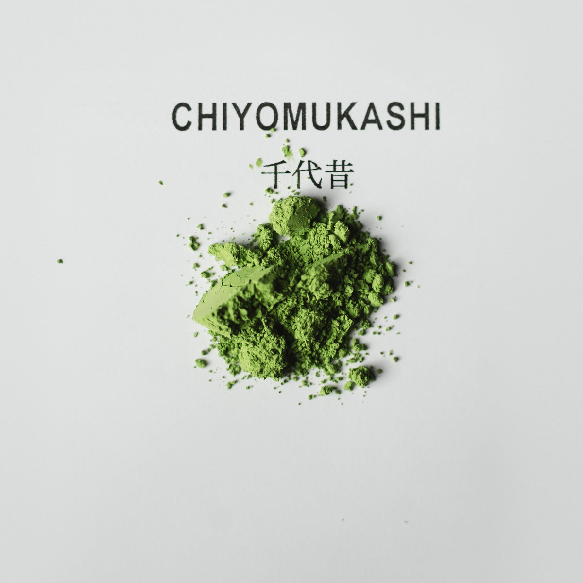 Chiyomukashi Matcha, powder heap on white paper