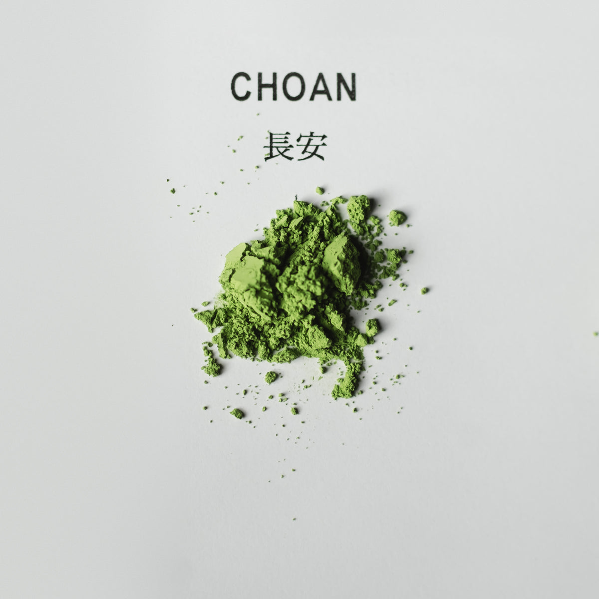 Choan Matcha, powder heap on white paper
