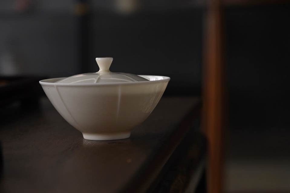 Gaiwan Teezeremonie China — Gongfu Cha Teezubereitung, UNEARTHED Gallery München