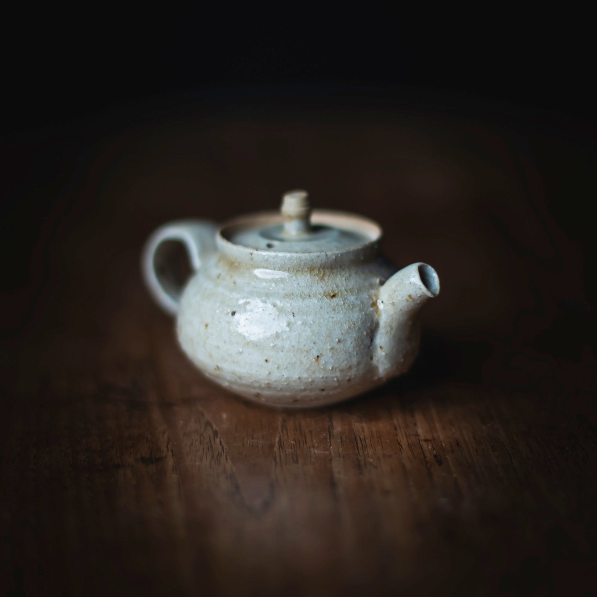 Back-handle Teapots – UNEARTHED gallery