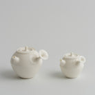 惠山 Huishan Side-Handle Teapot teapot, regular size and 50 ml mini side by side, Buchangqi Studio, Dehua porcelain, UNEARTHED Gallery München
