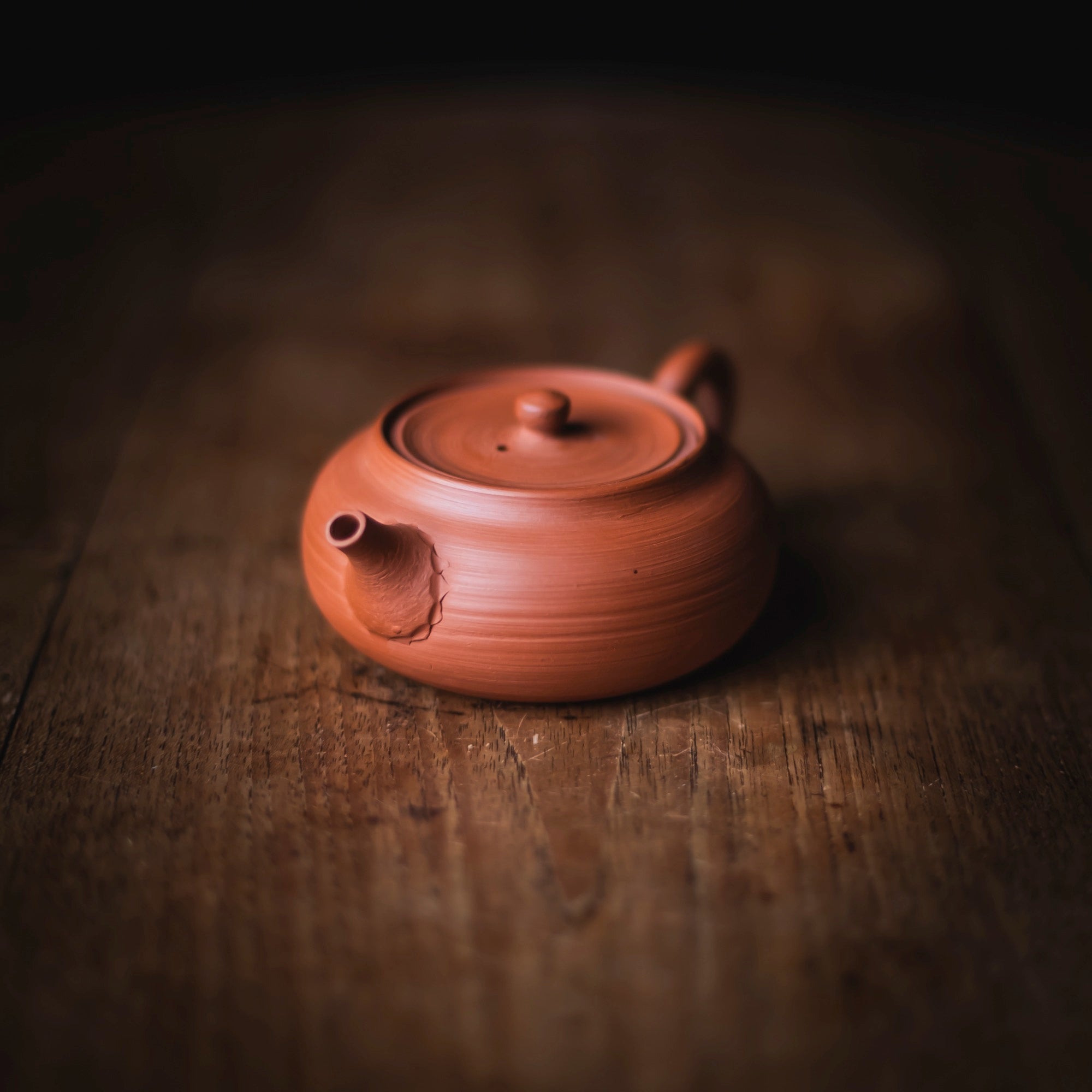 TOZAN YAMADA Hon Shudei Back-Handle Teapot #16A – UNEARTHED gallery