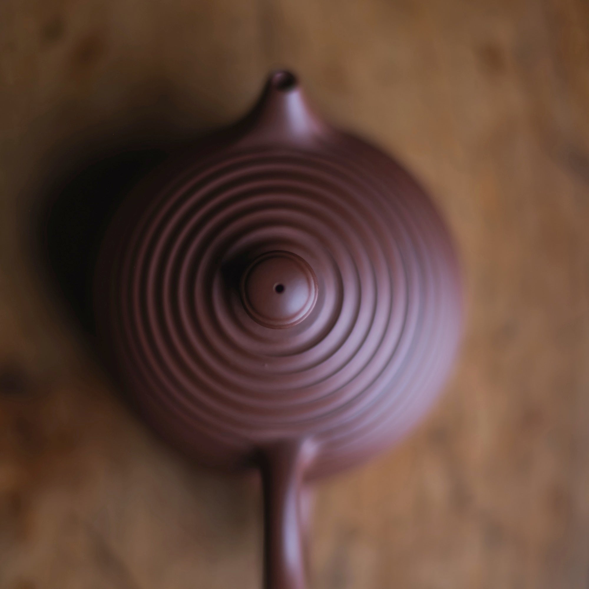 【カズヤ】 Xi Shi Thousand Lines teapot 西施千線壶 – UNEARTHED gallery