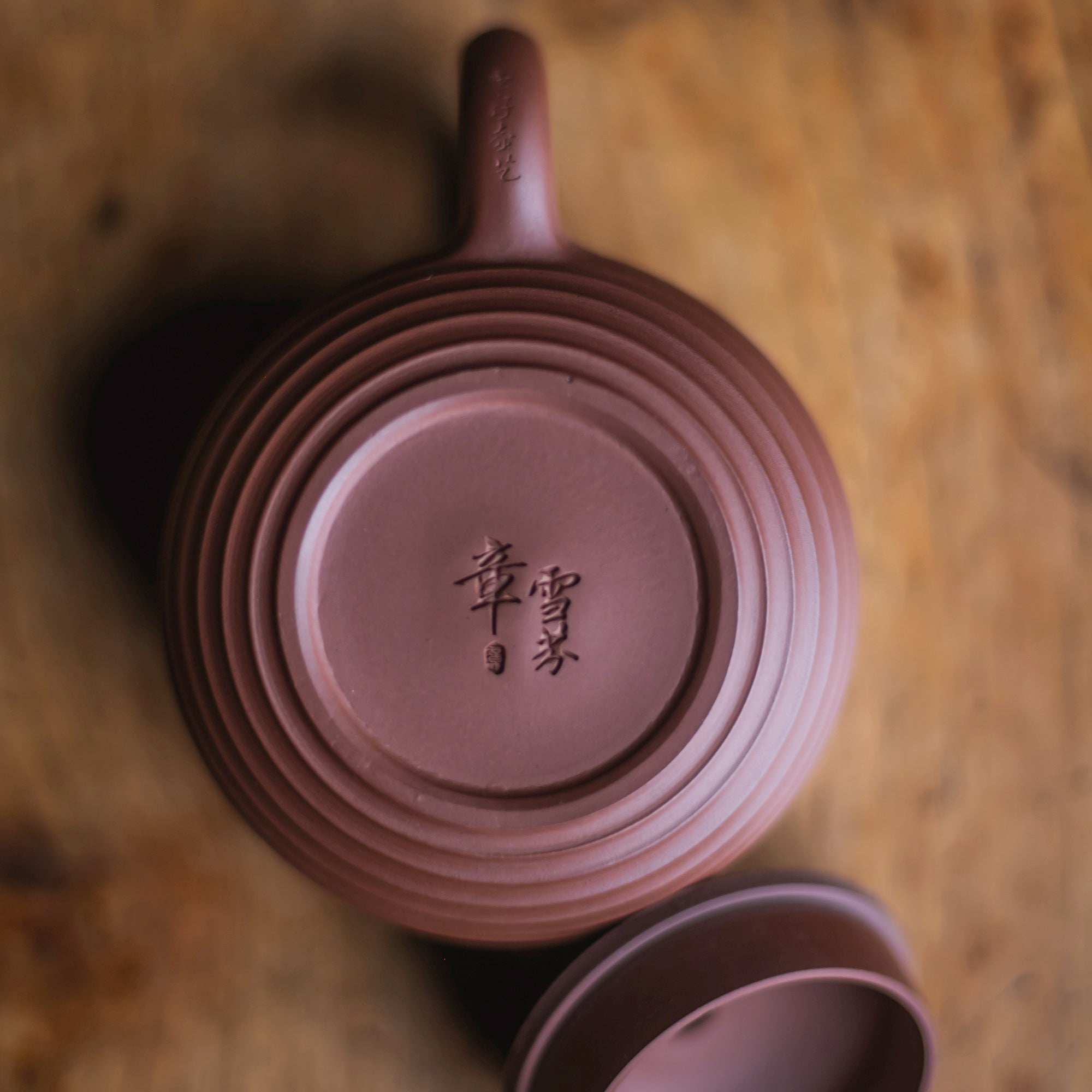 【カズヤ】 Xi Shi Thousand Lines teapot 西施千線壶 – UNEARTHED gallery